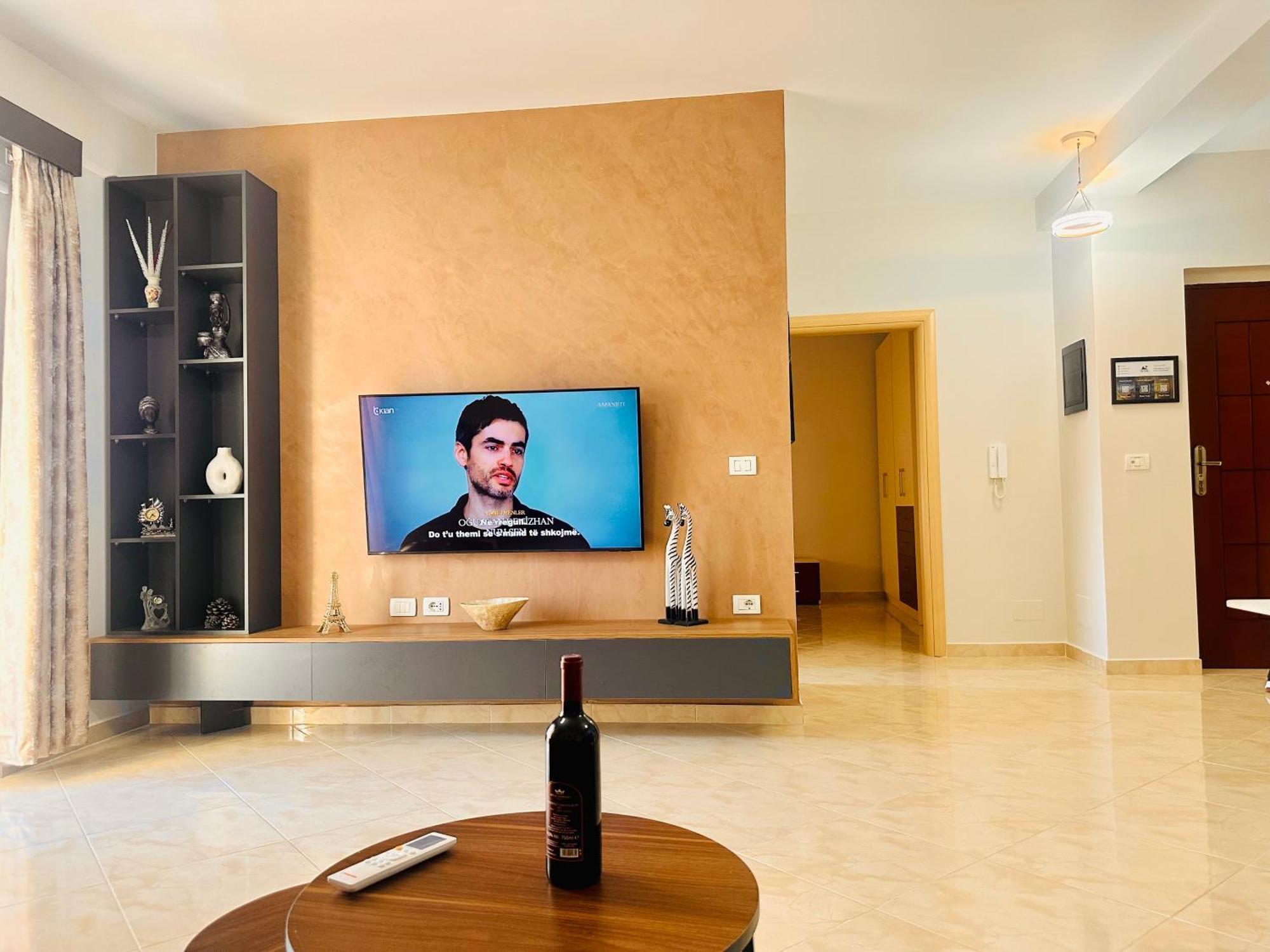 Jico Travel - Erjon Apartments Vlorë Εξωτερικό φωτογραφία