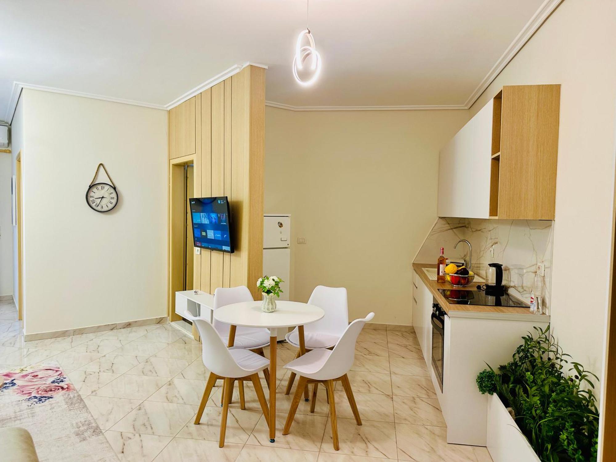 Jico Travel - Erjon Apartments Vlorë Δωμάτιο φωτογραφία